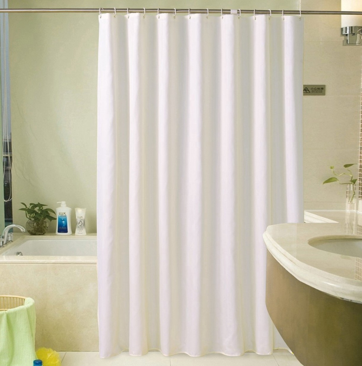 Nếu bạn đang tìm kiếm một rèm phòng tắm không thấm nước, không chỉ chất lượng mà còn mang đến vẻ đẹp sang trọng cho không gian của bạn, thì rèm màu trắng chắc chắn là lựa chọn tuyệt vời. Hãy khám phá những hình ảnh đẹp mắt của sản phẩm.